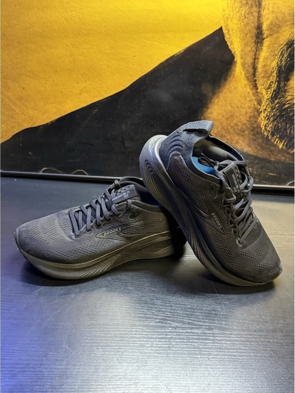 Brooks Adrenaline GTS 25 Women’s 9 B Black Running Shoes 1204431B020